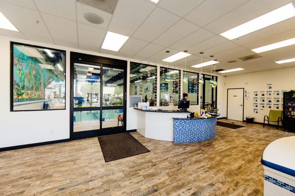 Australian Swim School: Lobby and front desk